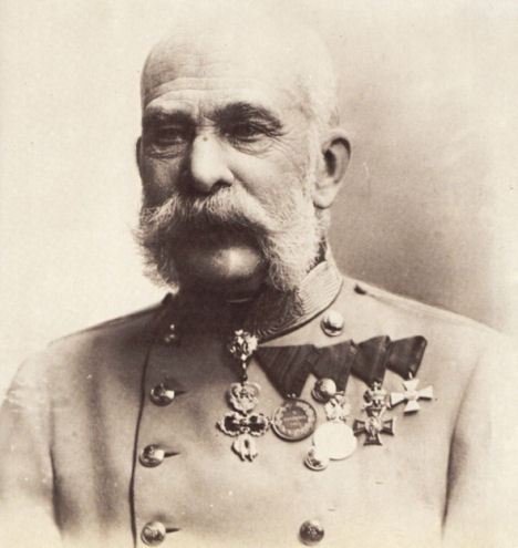 Austro-ugarski car Franjo Josip I sa ornatima Ordena Zlatnog runa